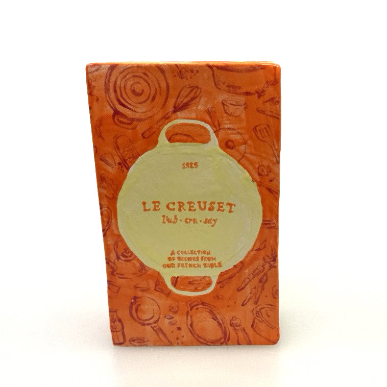 Le Creuset Bookvase