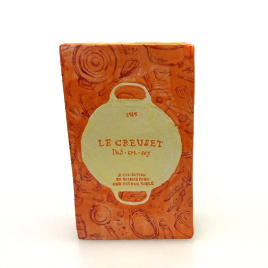 Le Creuset Bookvase